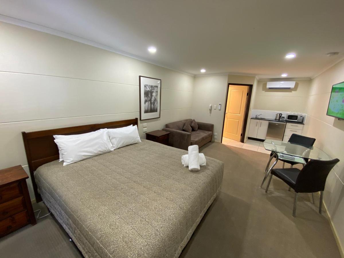 Balranald Club Motel Esterno foto