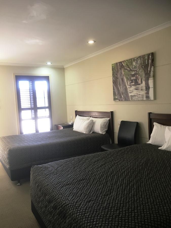 Balranald Club Motel Esterno foto
